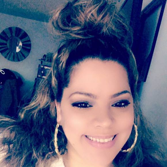 Meet your Posher, Steph - Picture 1 of 1